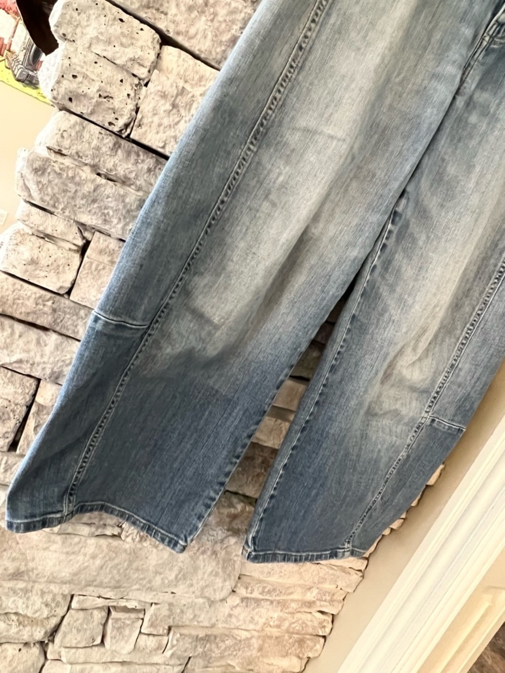 Pilcro Anthropologie Barrel Jeans Womens 26 High Rise Cropped Curved Denim - Picture 3 of 12